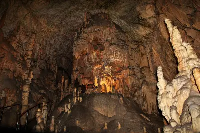 grotte d'azé